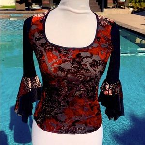 VINTAGE —Smooche London Top